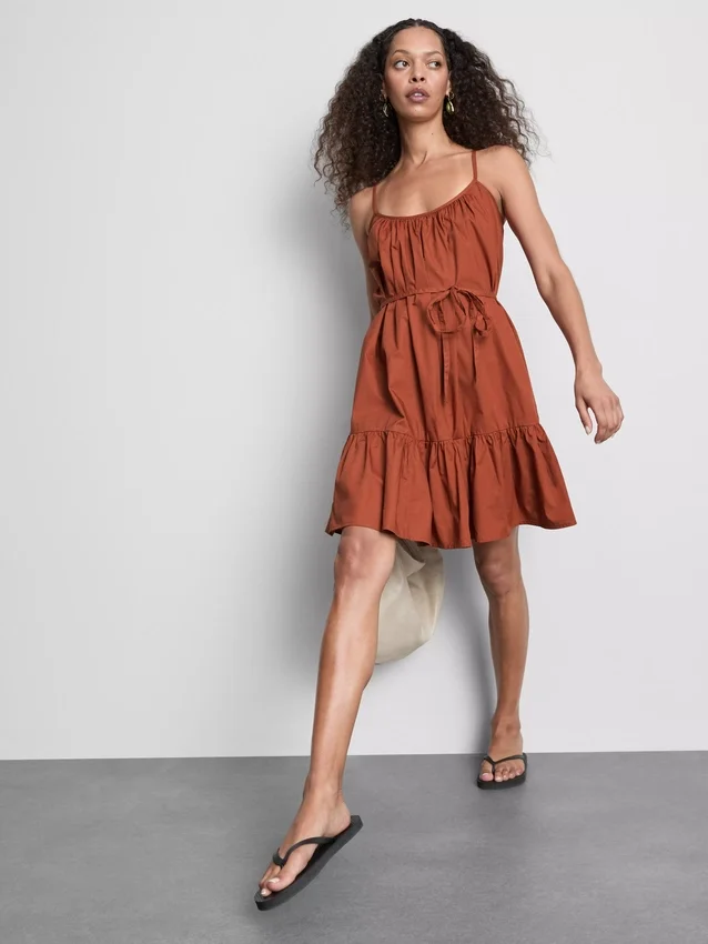 Mini-vestido de popeline com alças e folhos