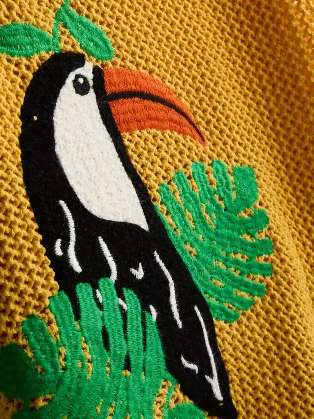 Mini-vestido de praia em croché bordado