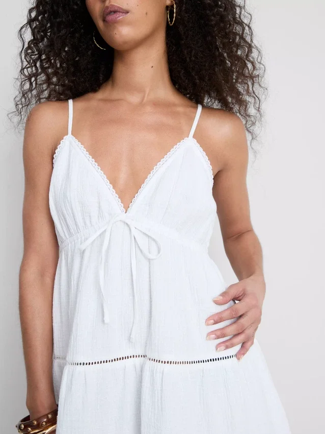 Mini-vestido em algodão com decote em V e camadas