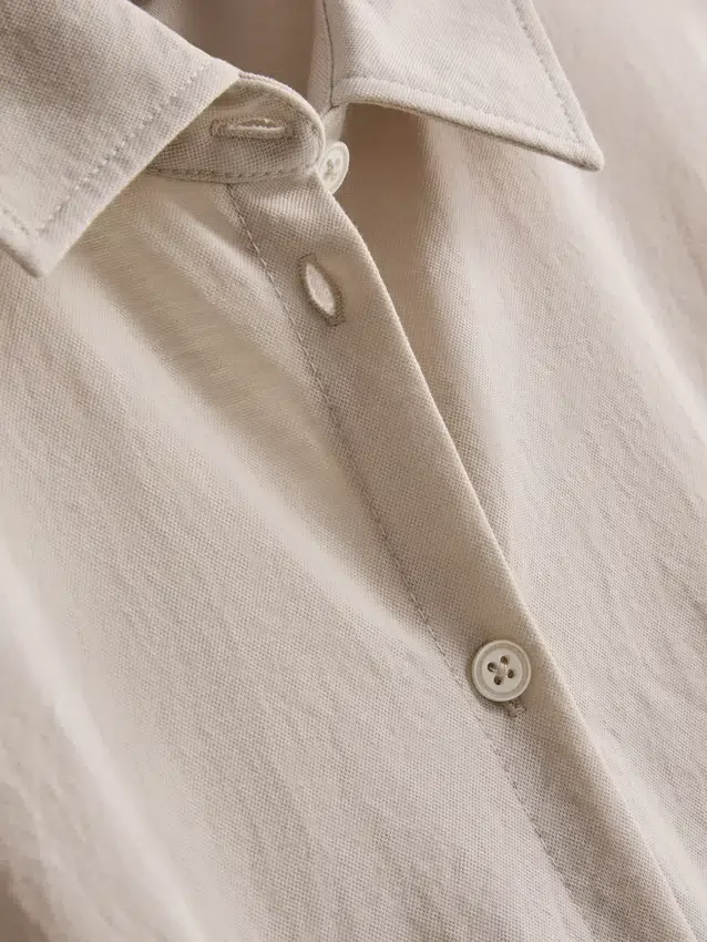 Mini-vestido em camadas de manga curta