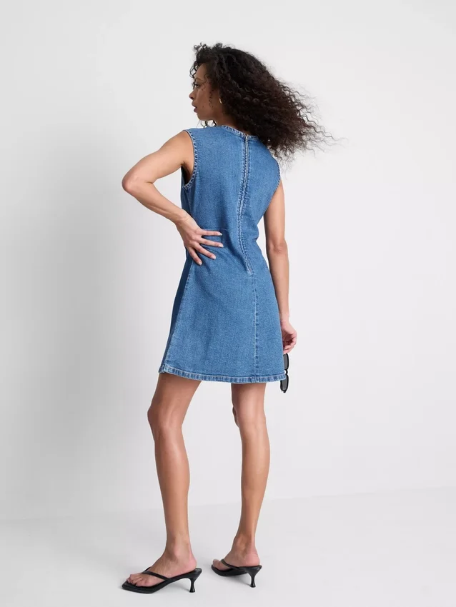 Mini-vestido em ganga de algodão com corte em A