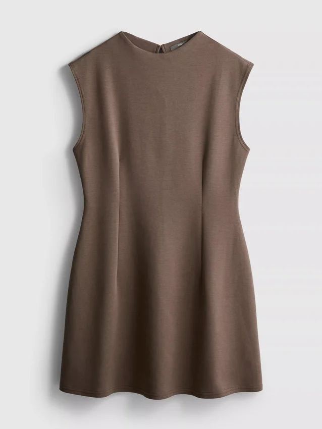 Mini-vestido esculpido com mangas curtas