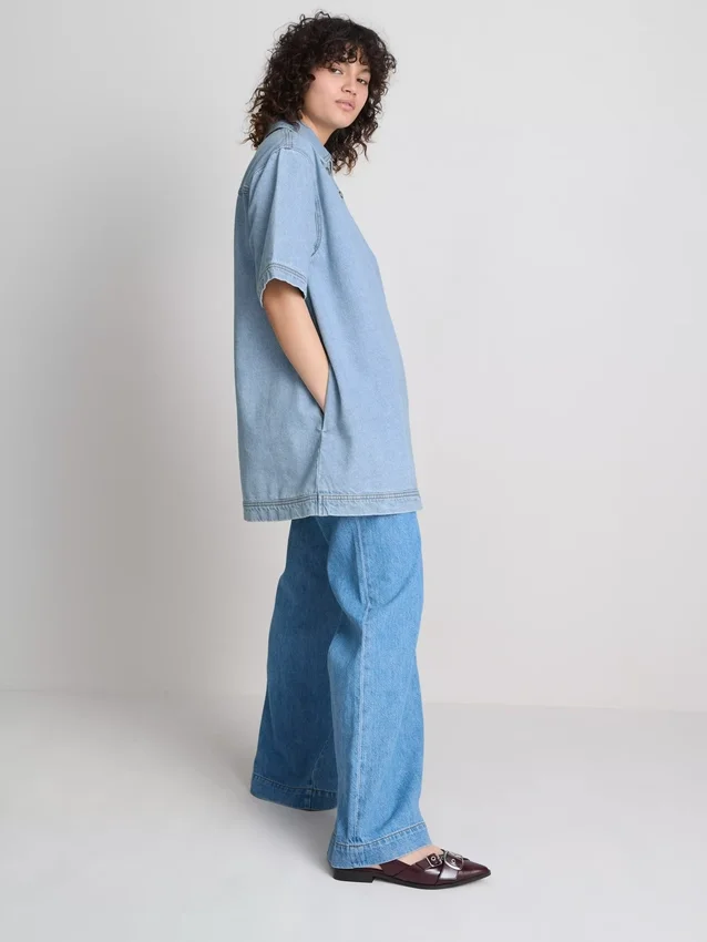 Mini-vestido reto de ganga de algodão com gola