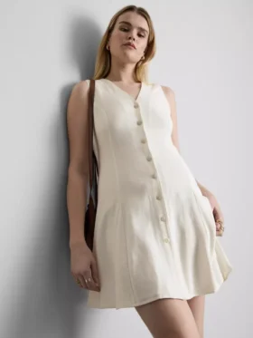 Mini-vestido sem mangas com decote em V