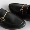 Mocassins com detalhe de freio