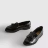 Mocassins de biqueira baixa em couro envernizado, de largura larga