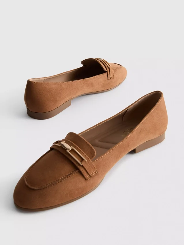 Mocassins de cano baixo com ajuste largo