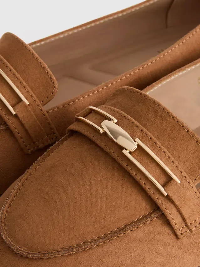Mocassins de cano baixo com ajuste largo