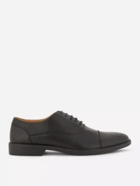 Mocassins formais com atacadores