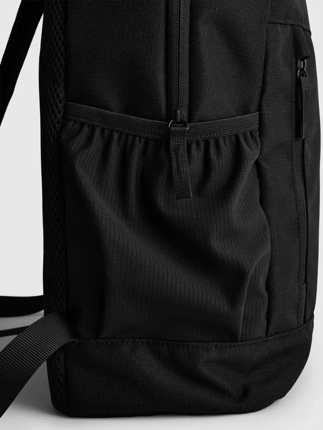 Mochila ajustável