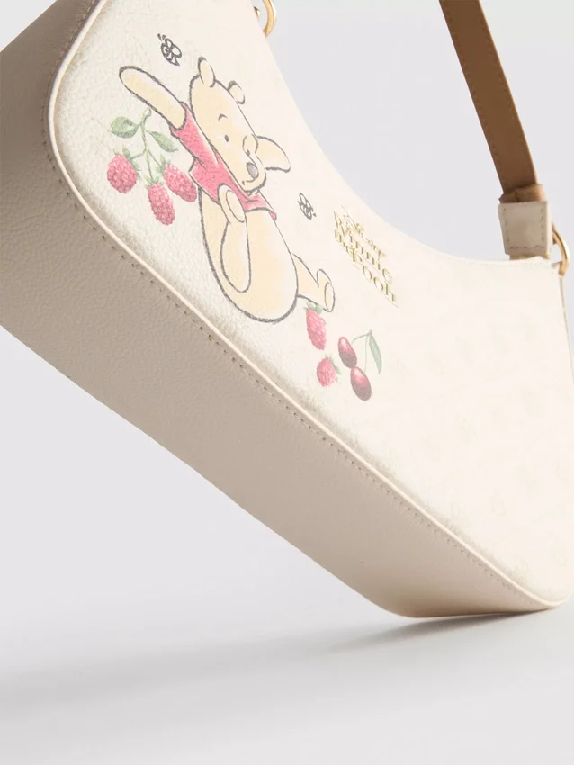 Mochila de ombro com a personagem Winnie the Pooh da Disney