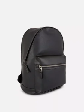 Mochila em imitação de couro