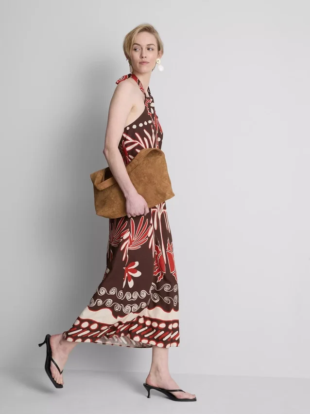 O vestido midi com decote halter estampado em mistura de linho da The Edit