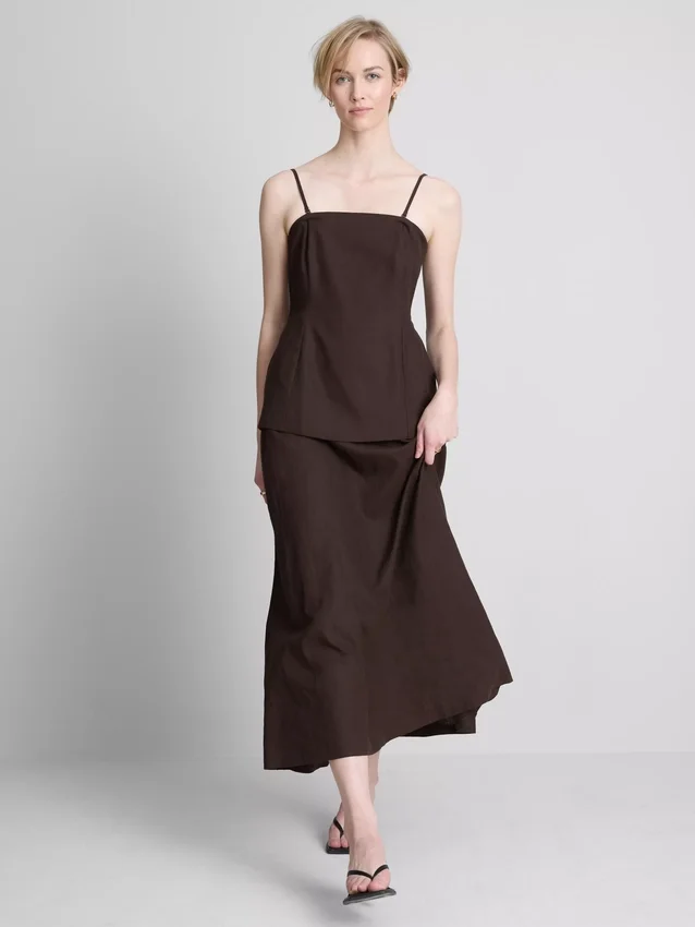 O vestido midi em camadas com mistura de linho da The Edit