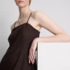 O vestido midi em camadas com mistura de linho da The Edit