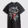 O vestido t-shirt com estampado dos Rolling Stones
