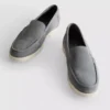 Os mocassins sem atacadores da coleção The Edit