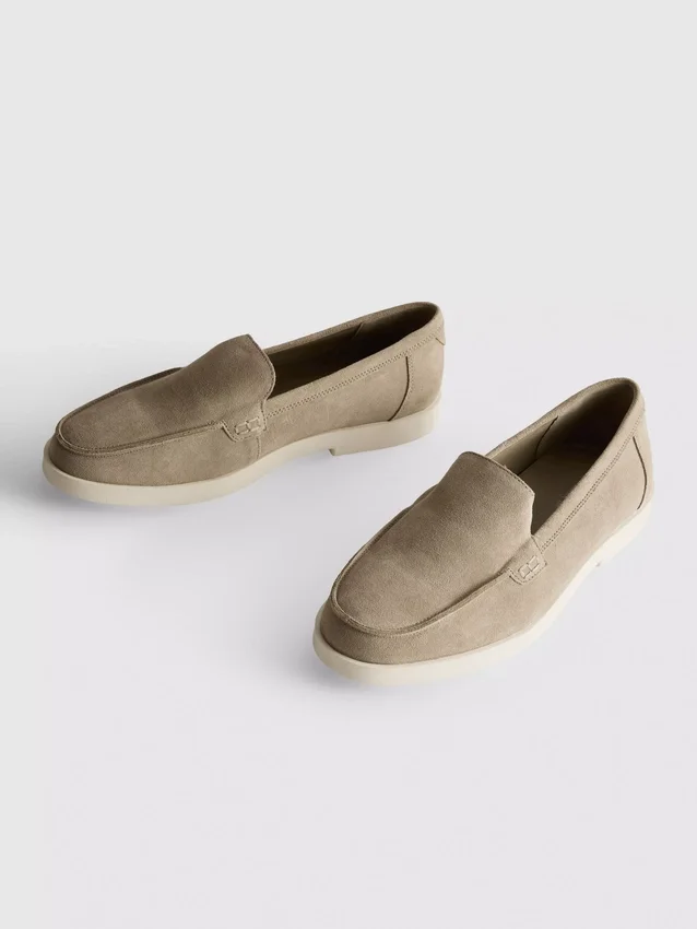Os mocassins sem atacadores da coleção The Edit