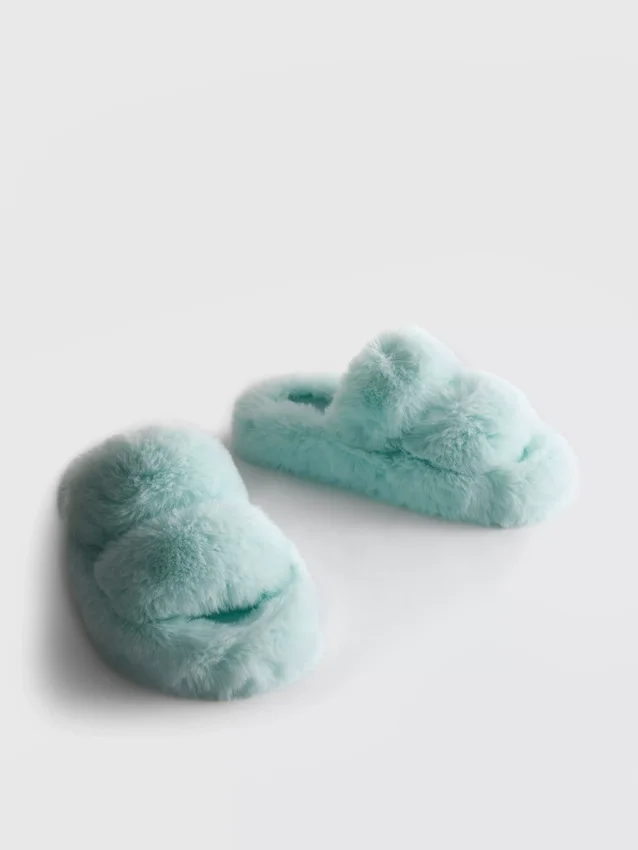 Pantufas con tira macia