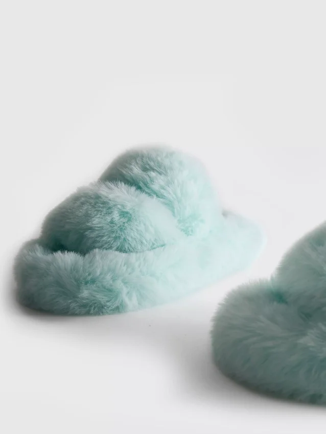 Pantufas con tira macia