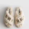 Pantufas de noiva com tiras cruzadas em pele sintética