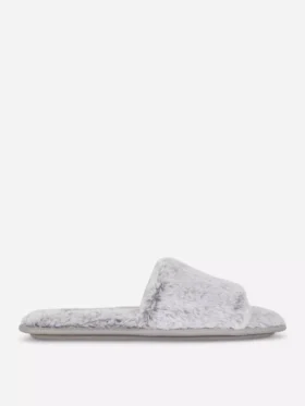 Pantufas de piel sintética