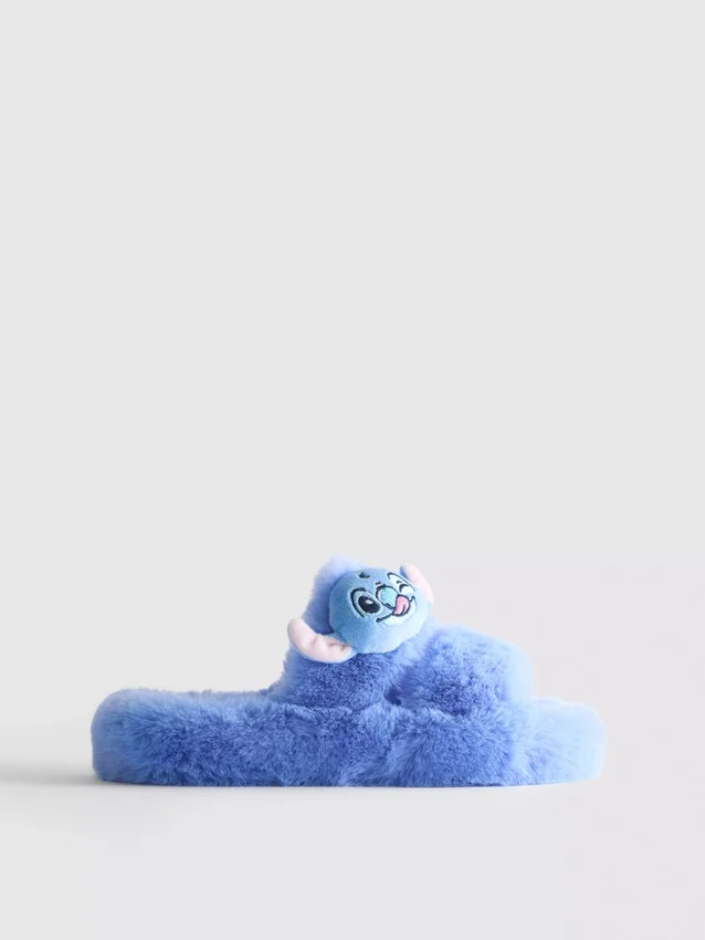 Pantufas fofas com duas tiras da Disney com o Stitch