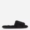 Pantufas fofas con fajas cruzadas
