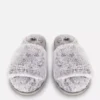Pantufas fofas con fajas cruzadas