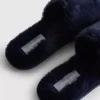 Pantufas fofas con fajas cruzadas