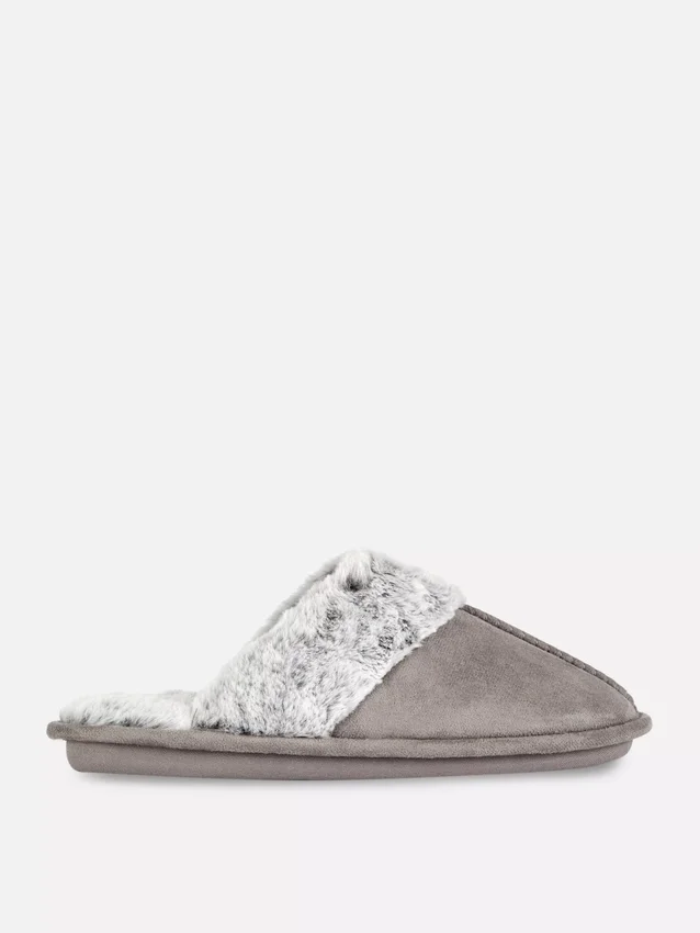 Pantufas tipo mule felpudas