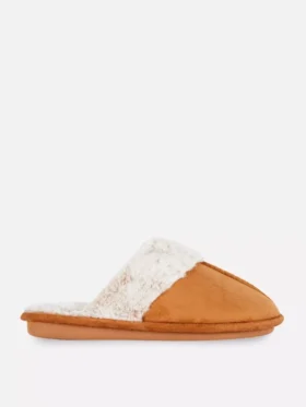 Pantufas tipo mule felpudas