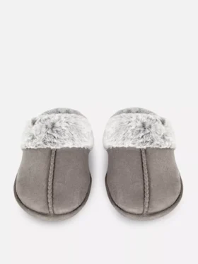 Pantufas tipo mule felpudas