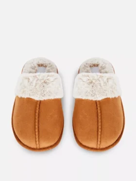 Pantufas tipo mule felpudas