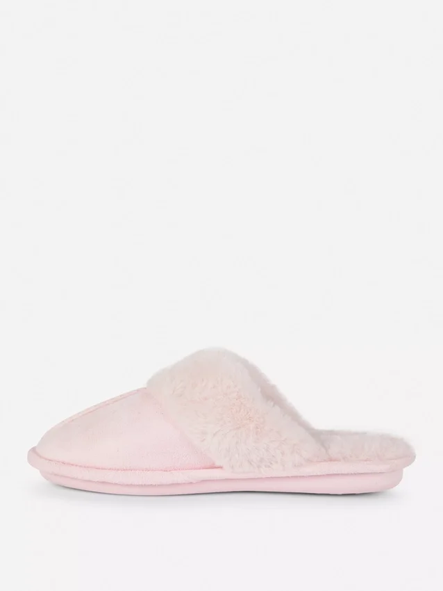 Pantufas tipo mule felpudas