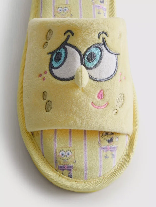 Pantufas tipo mules do Bob Esponja