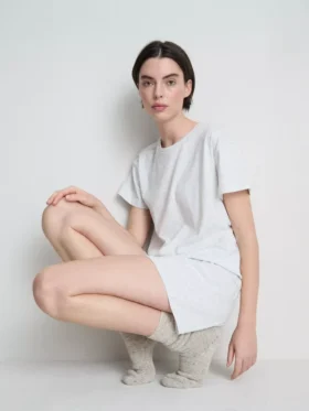 Pijama com t-shirt e calções