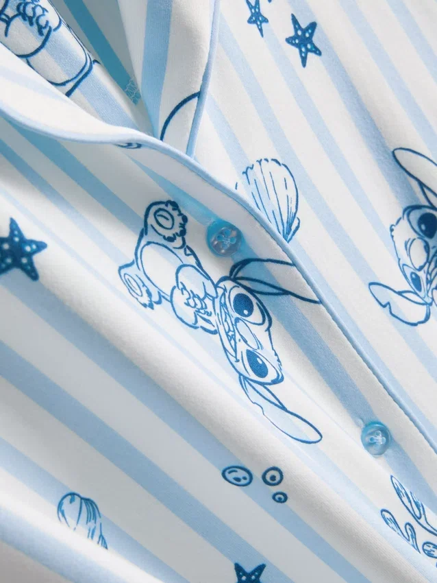 Pijamas boyfriend às riscas do Stitch da Disney