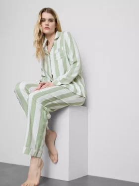 Pijamas boyfriend às riscas em algodão