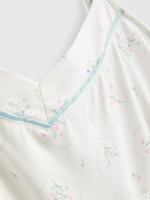 Pijamas com camisola de alças e laço em cetim estampado