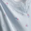 Pijamas com camisola estampada e calções