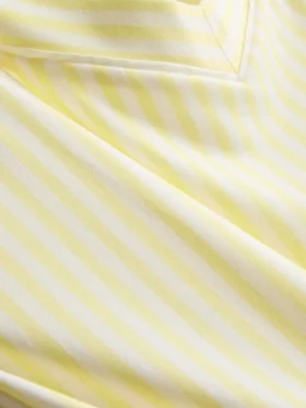 Pijamas com camisola sem mangas e calções
