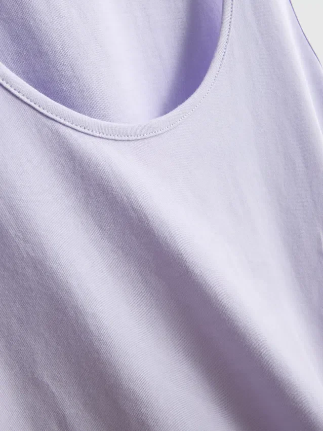 Pijamas com camisola sem mangas e calções de algodão