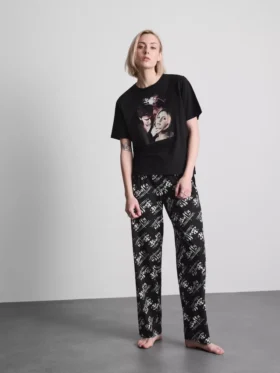 Pijamas com estampado da Buffy, a Caçadora de Vampiros
