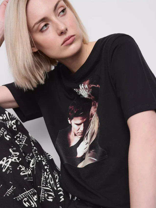 Pijamas com estampado da Buffy, a Caçadora de Vampiros