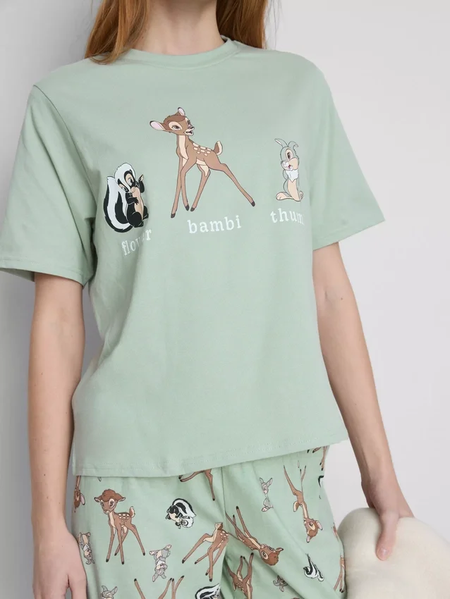 Pijamas com estampado do Bambi da Disney