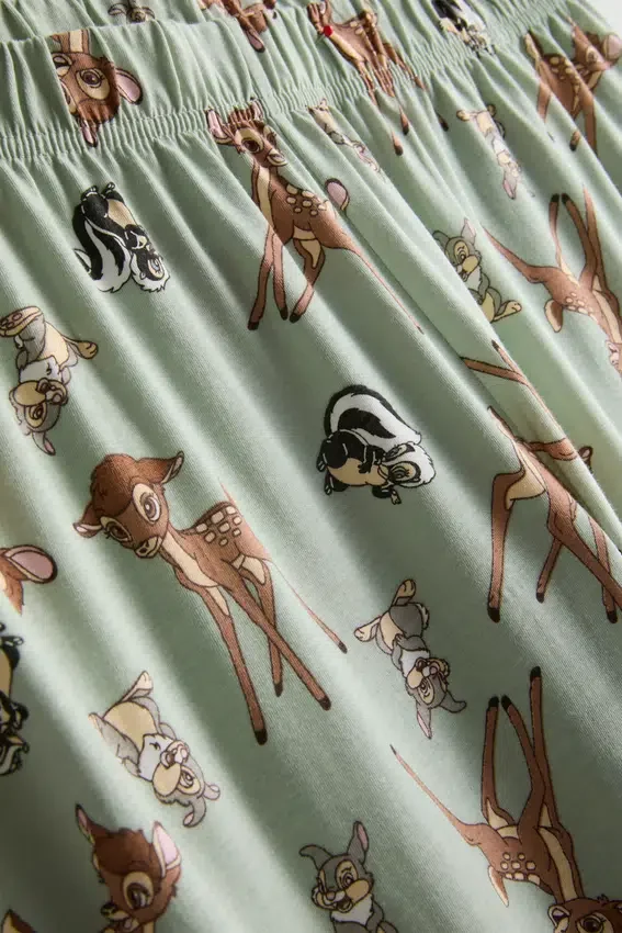 Pijamas com estampado do Bambi da Disney