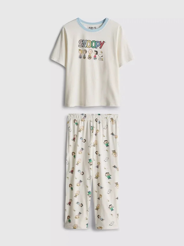 Pijamas com personagem Snoopy dos Peanuts