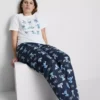 Pijamas com t-shirt do Stitch da Disney