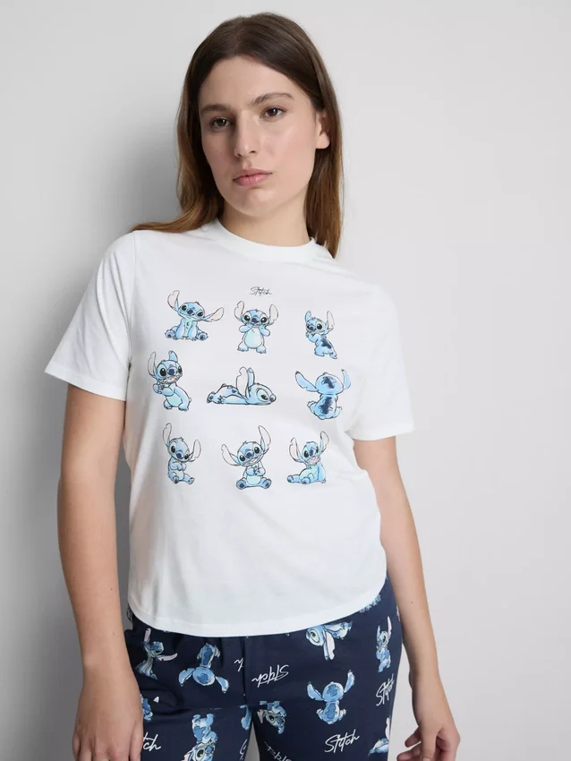 Pijamas com t-shirt do Stitch da Disney